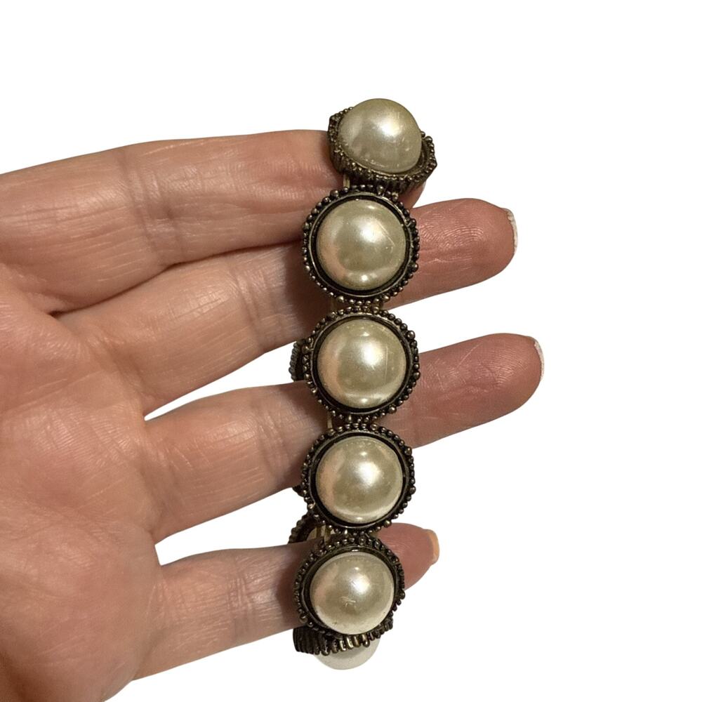 vintage faux pearl and gold-tone bracelet.